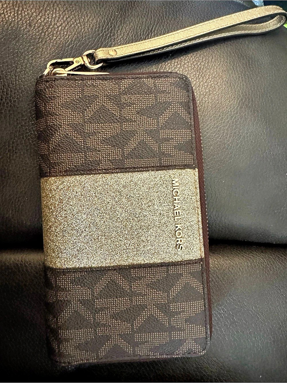 Michael Kors Jet Set Travel Large Striped Signature Logo Smartphone Wallet